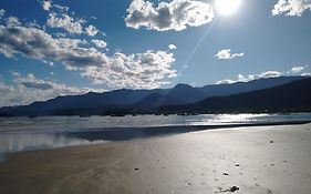 Praialar Apartamentos Ubatuba